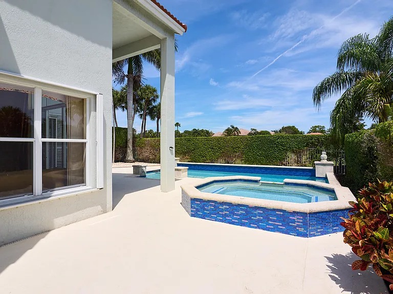 8282 Spyglass Dr — Photo 33