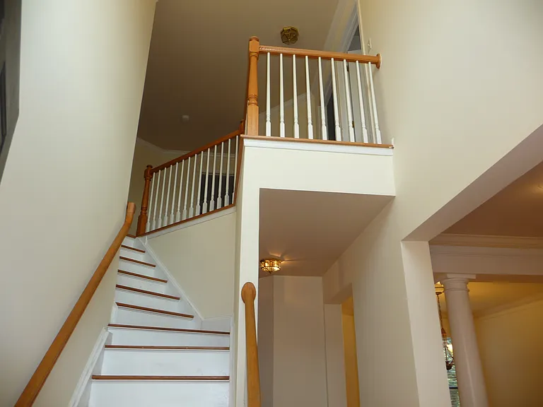 220 Roosevelt Dr — Photo 28