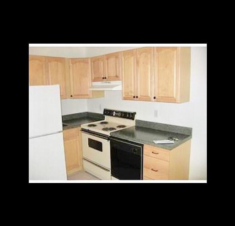 2nd image of 709 SE 15th St