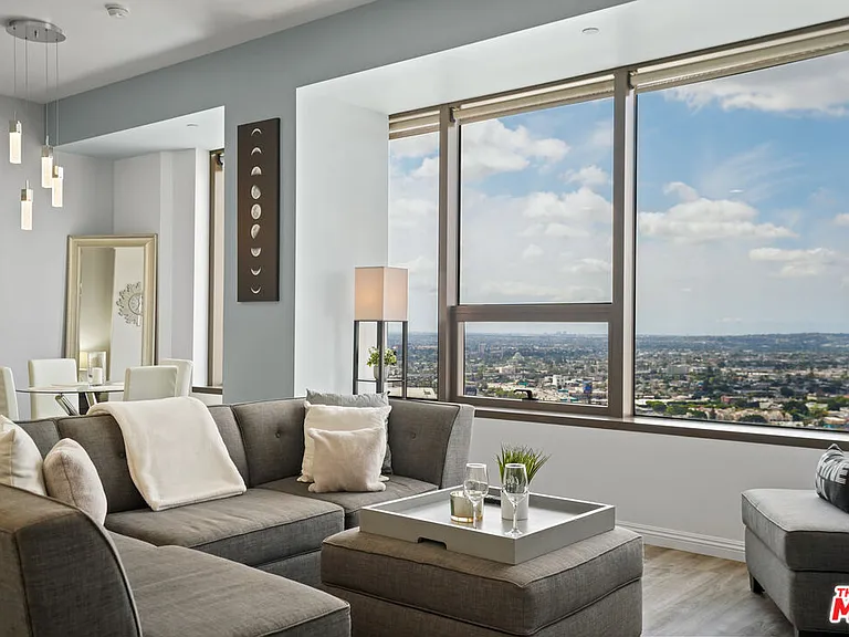 1100 Wilshire Blvd #2201 — Photo 8