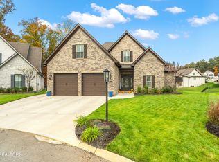 925 Valley Glen Blvd, Knoxville, TN 37922
