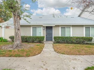 2710 W Meadowwood, Santa Ana, CA 92704