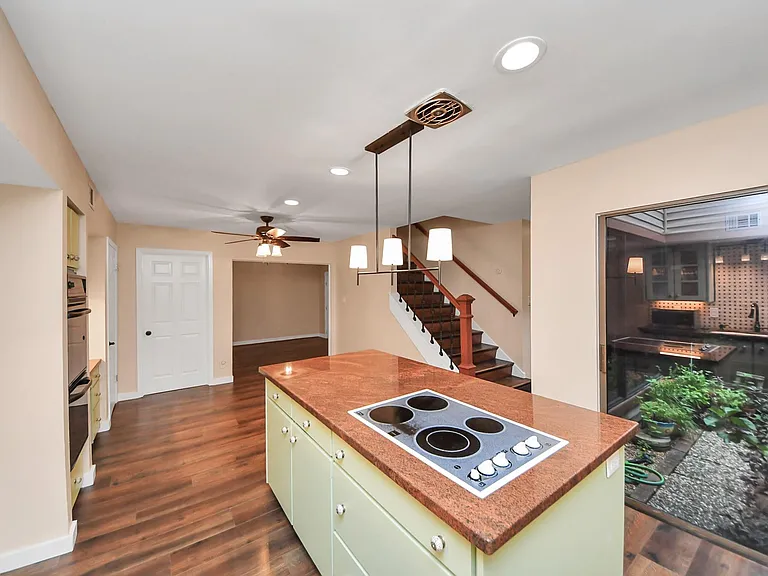 10843 Pepper Ln — Photo 9
