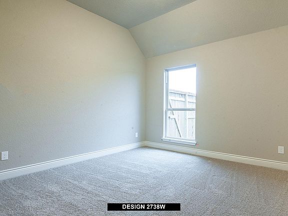 4th image of 2074 Cullum Park