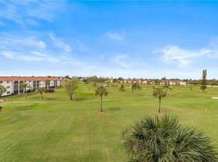 37 High Point Cir E APT 403, Naples, FL 34103