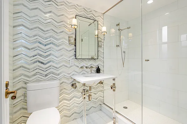 Sold by Sloane Square | media 15