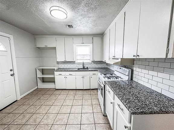 5th image of 2528 W Interstate Highway 44 Service Rd