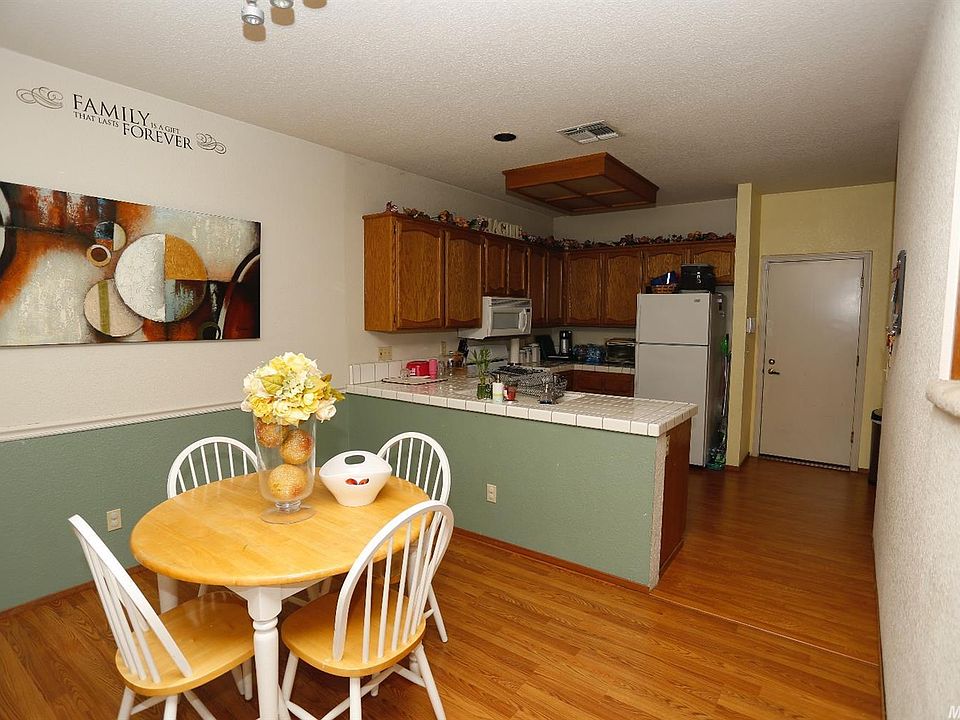 1st image of 9334 NE Soaring Oaks Dr