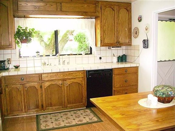 4th image of 3491 Leland Ln
