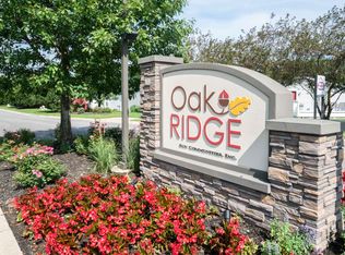 1099 Oak Ridge Dr, Manteno, IL 60950