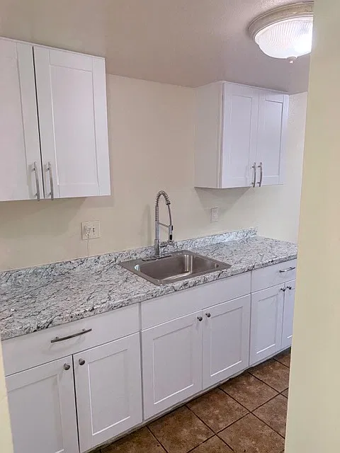 2 bed, 900 sqft, $2,750 — Photo 1
