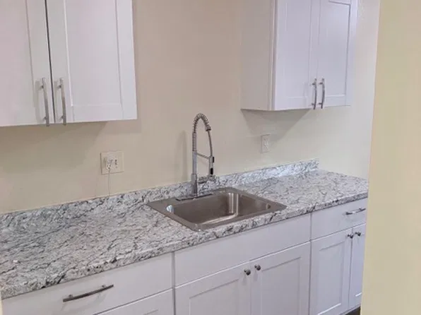 737 Rockwell Pl, Santa Rosa, CA 95401