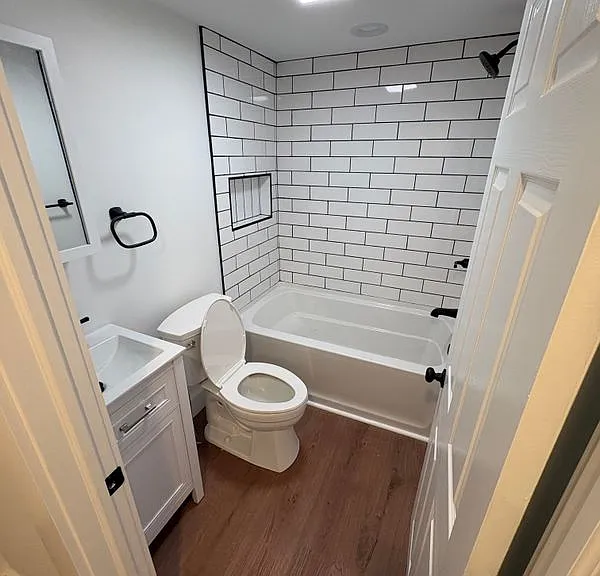35 Elm St — Photo 18