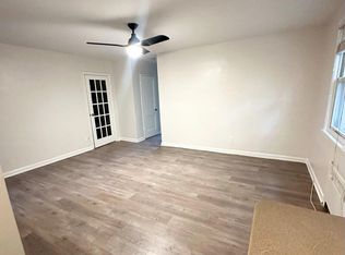 4004 Beecher St NW APT 102, Washington, DC 20007