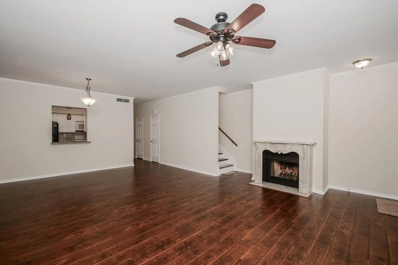 2 bed, 2.5 bath, 1740 sqft, $2,050 — Photo 1