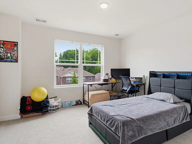 1101 Knobcrest Ct — Photo 21