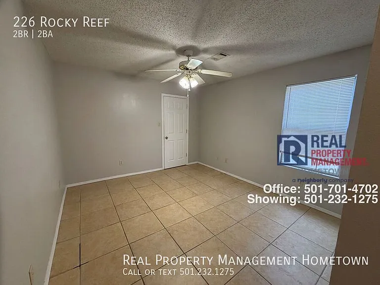 226 Rockyreef Cir — Photo 8