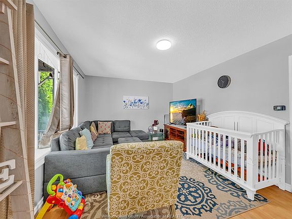 5th image of 1218 California Ave