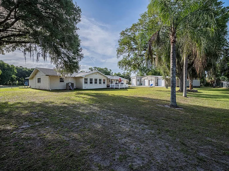 5905 Whispering Pines Rd — Photo 45