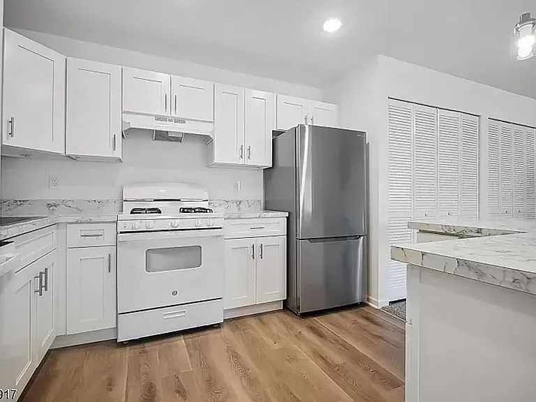 54 Sam Bonnell Dr #54 — Photo 5