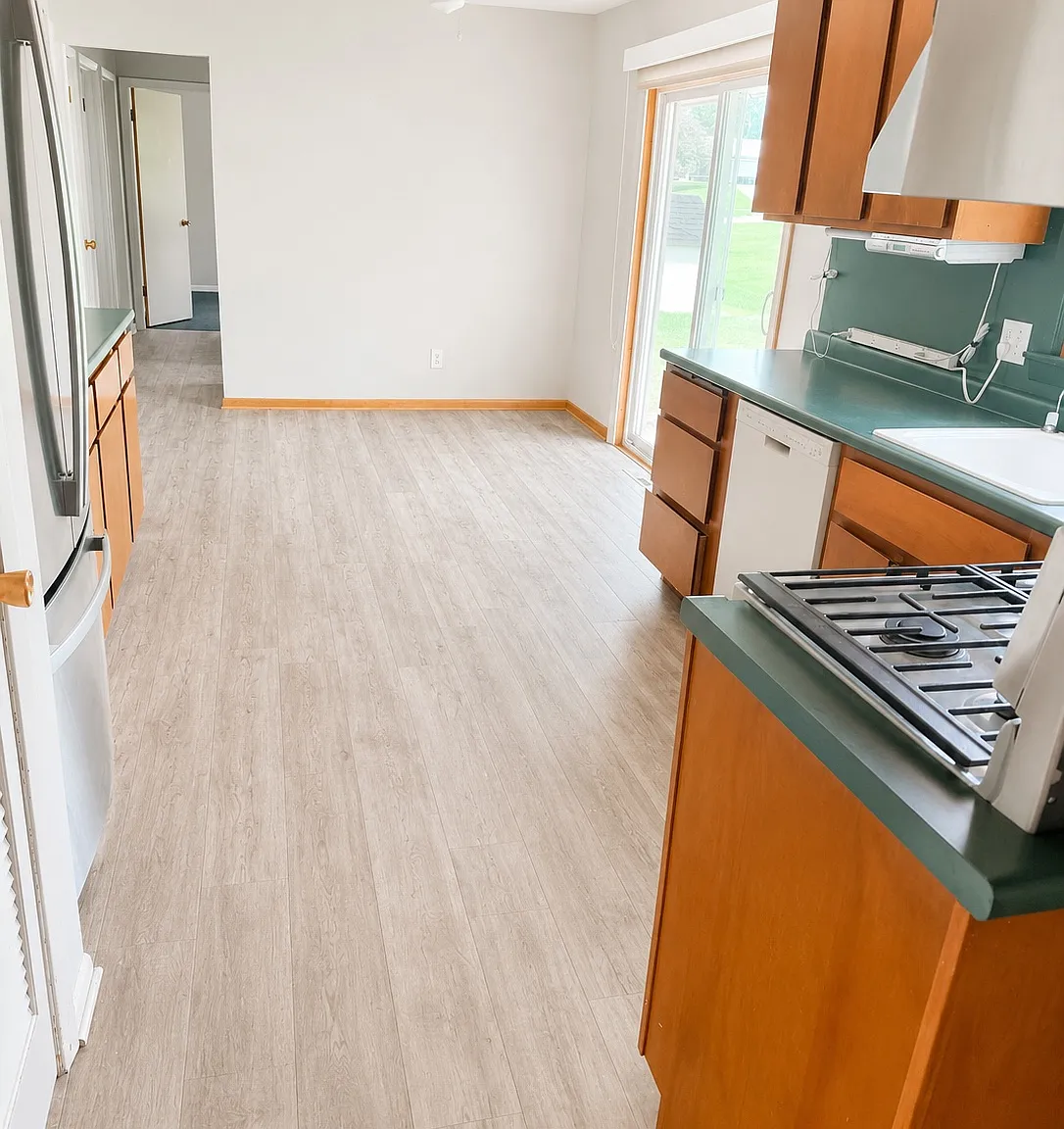 3 bed, 1104 sqft, $1,575 — Photo 3