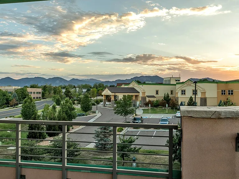 1053 W Century Dr #310 — Photo 10
