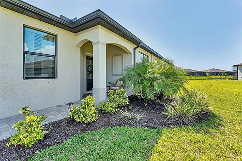 2049 Bonito Way Photo 1