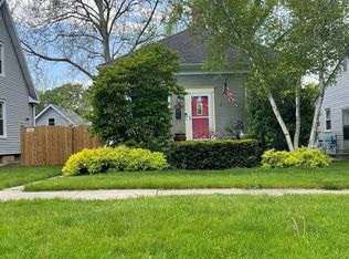 833 W Jackson St, Morris, IL 60450