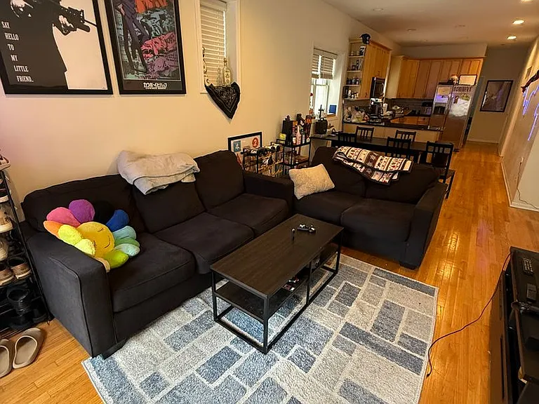 Addison 1119 — Photo 3