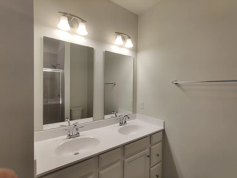 36 Wentworth Ln — Photo 19