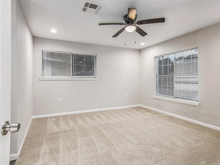 1702 Athens Dr — Photo 20