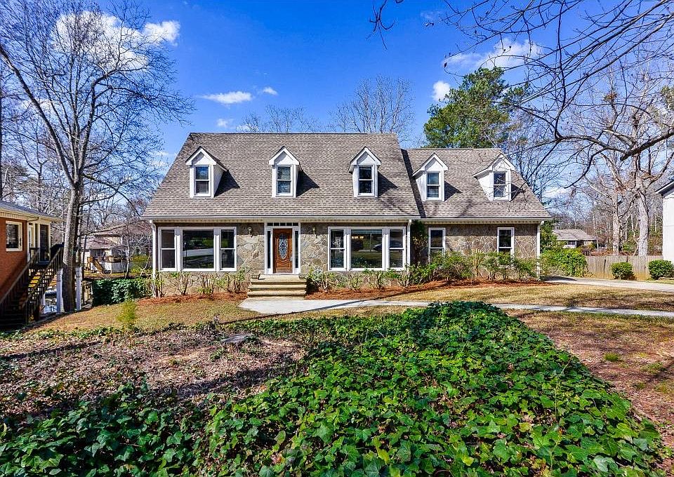 1st image of 488 Timberlea Lake Dr SE