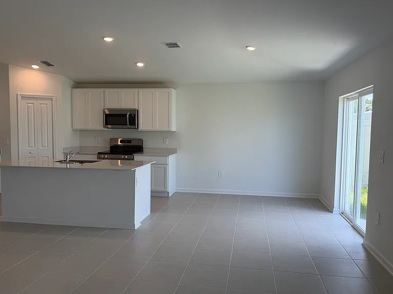 391 Artemis St — Photo 23