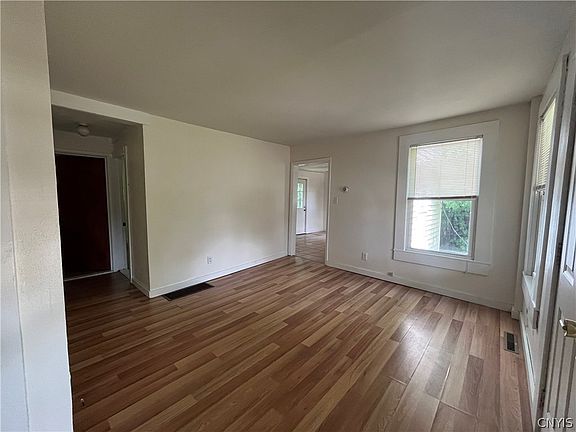 28 Elm St, Tully, NY 13159 | Zillow