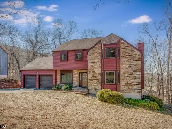 92 Knob Hill Rd, Washington Twp., NJ 07840