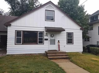 1219 Garrison Ave, Rockford, IL 61103