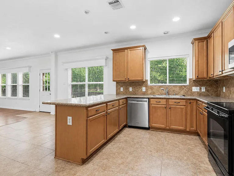 174 E Spindle Tree Cir — Photo 22