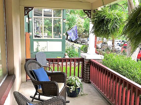 3rd image of 546 Ogden St