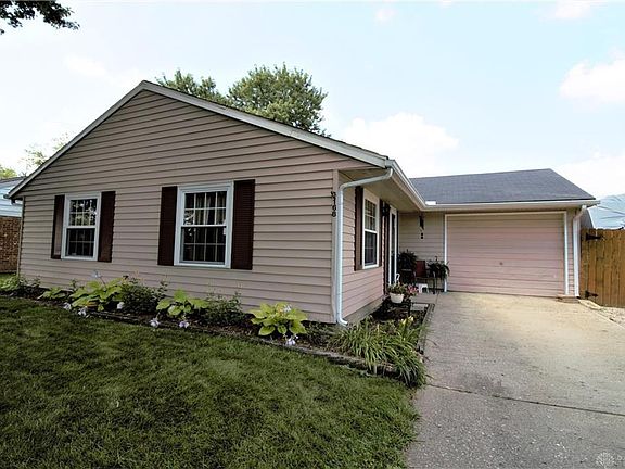 4th image of 168 Angela Dr