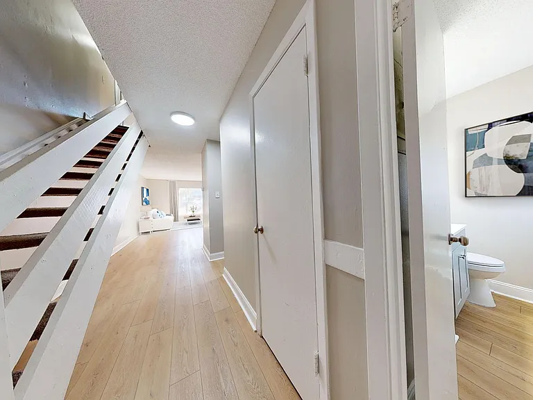 Gulf View Apartments — Photo 58