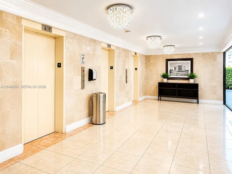 19201 Collins Ave #441 — Photo 7