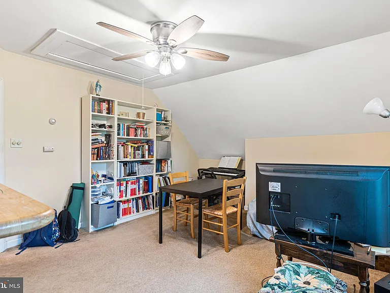 120 Walnut Ave #3 — Photo 5