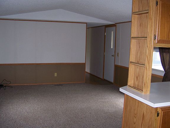 4th image of 5 Indian Grove Est