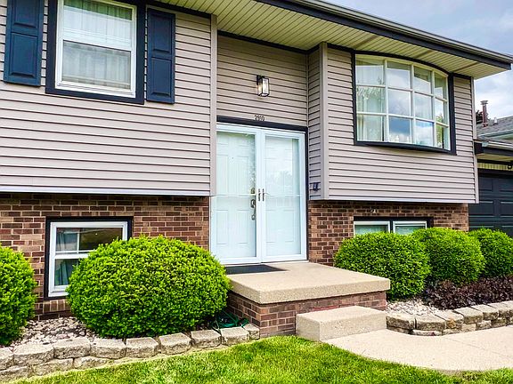 4th image of 2910 Winchester Dr