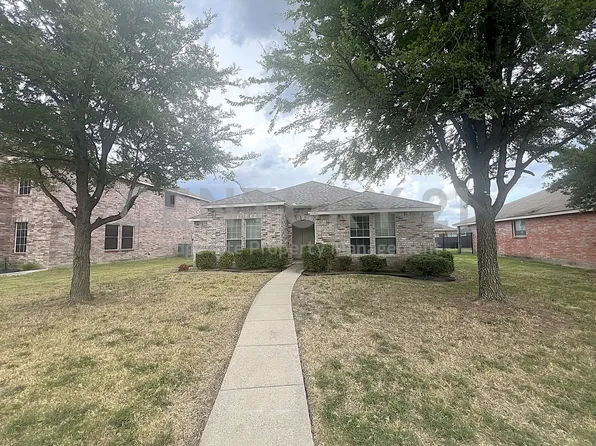 1616 Logan Dr, Royse City, TX 75189