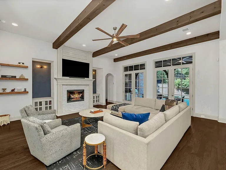 12114 Prestonridge Rd — Photo 16