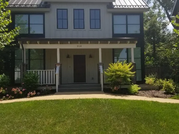 318 NE Black Apple Ln, Bentonville, AR 72712