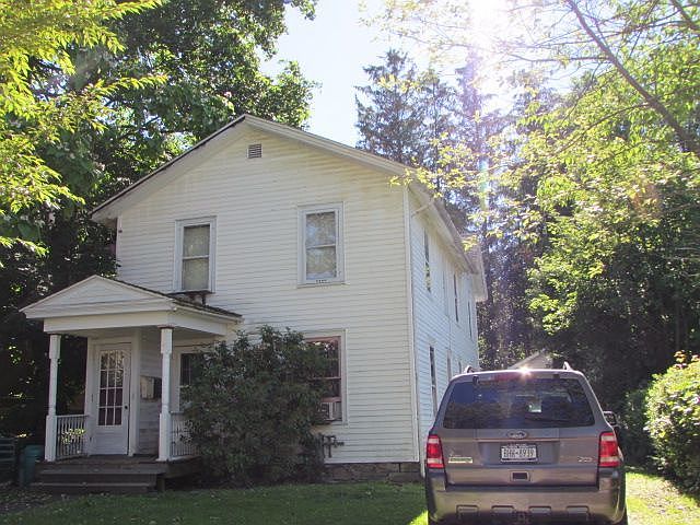 1st image of 10 Charles St