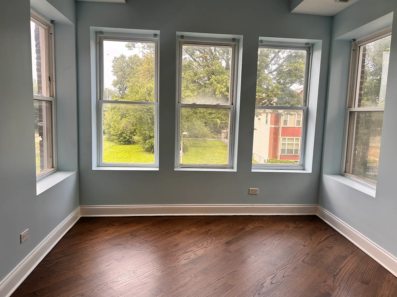 2 bed, 1.5 bath, 1200 sqft, $1,795 — Photo 4