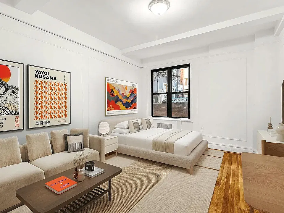 208 W 23rd St #417